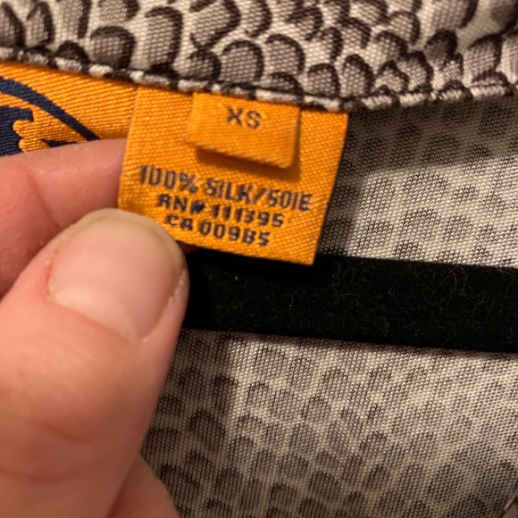 Tory Burch 100% silk shirt - Picture 3 of 5